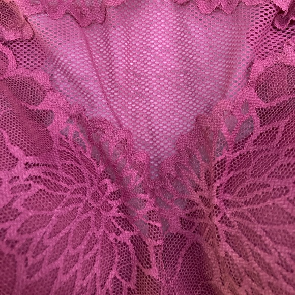 VS Pink- High Neck Lace Bralette - Picture 4 of 6